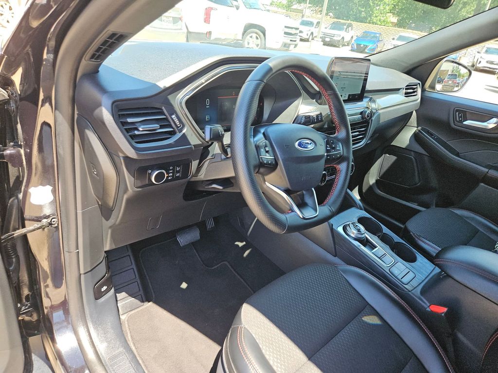 Thumbnail: 2025 Ford Escape - 15