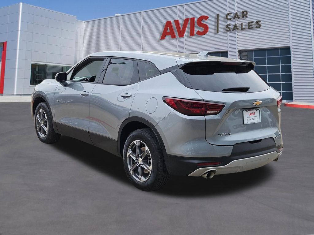 Thumbnail: 2025 Chevrolet Blazer - 3