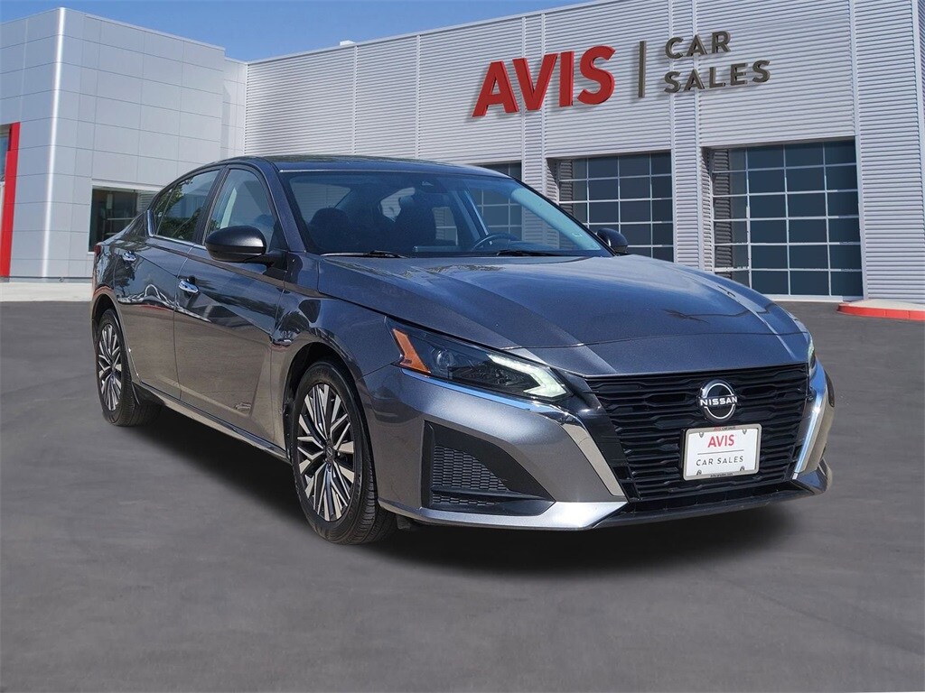 2024 Nissan Altima 2.5 SV photo 3