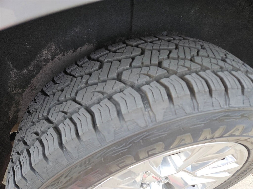 Thumbnail: 2023 GMC Yukon - 26