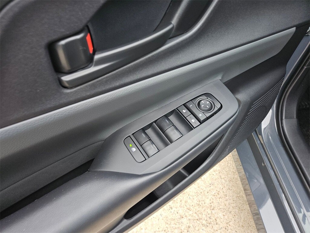 Thumbnail: 2025 Toyota Prius - 14