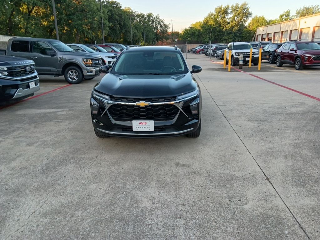 Thumbnail: 2025 Chevrolet Trax - 5