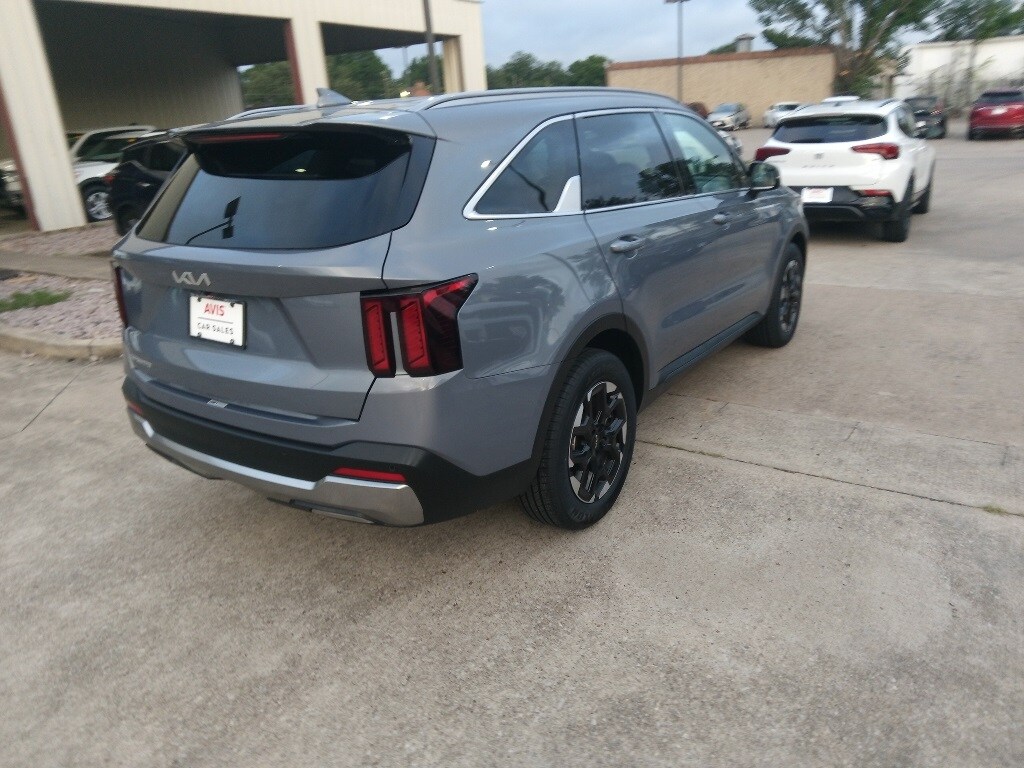 Thumbnail: 2024 Kia Sorento - 6