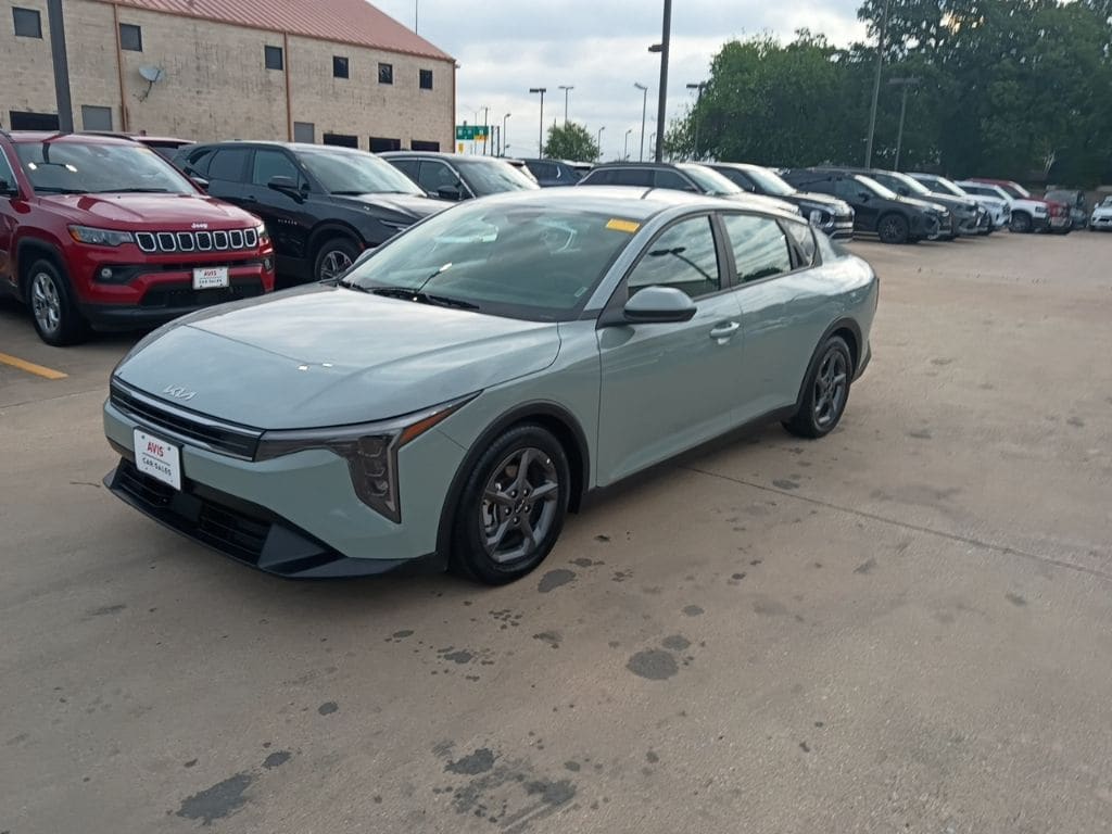 Thumbnail: 2025 Kia K4 - 1