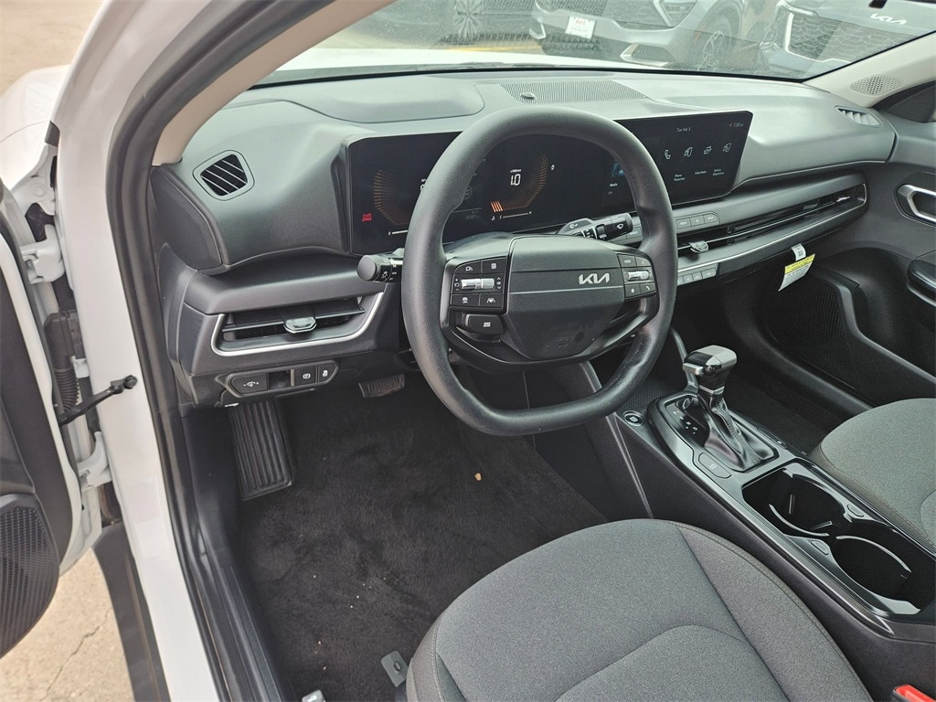 Thumbnail: 2025 Kia K4 - 13