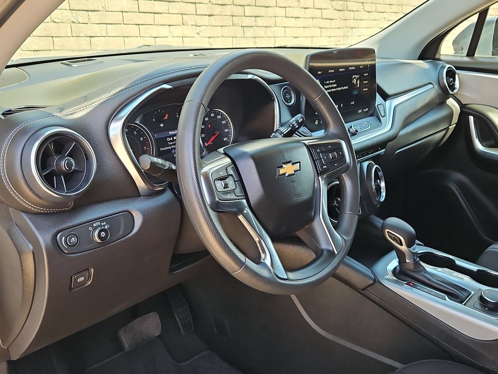Thumbnail: 2025 Chevrolet Blazer - 12
