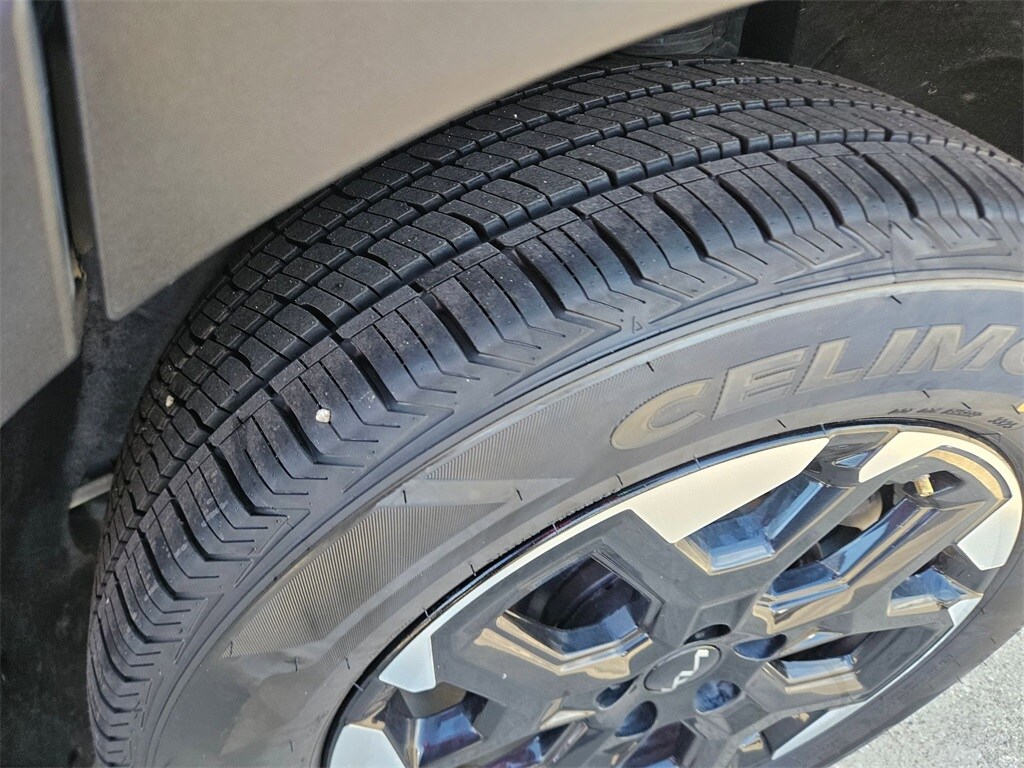 Thumbnail: 2024 Kia Sorento - 32