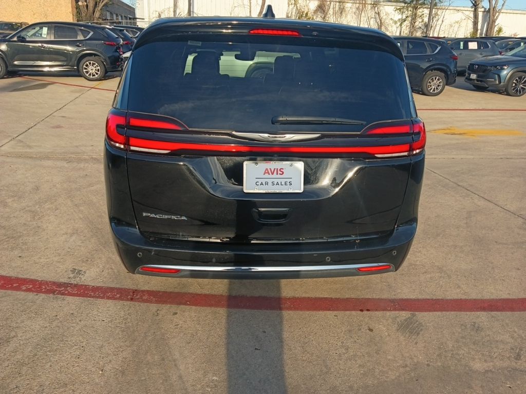 Thumbnail: 2025 Chrysler Pacifica - 10
