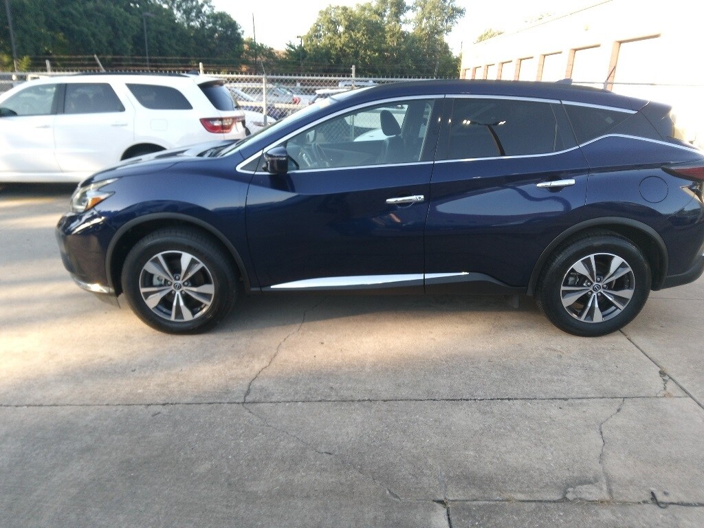 2023 Nissan Murano SV 3