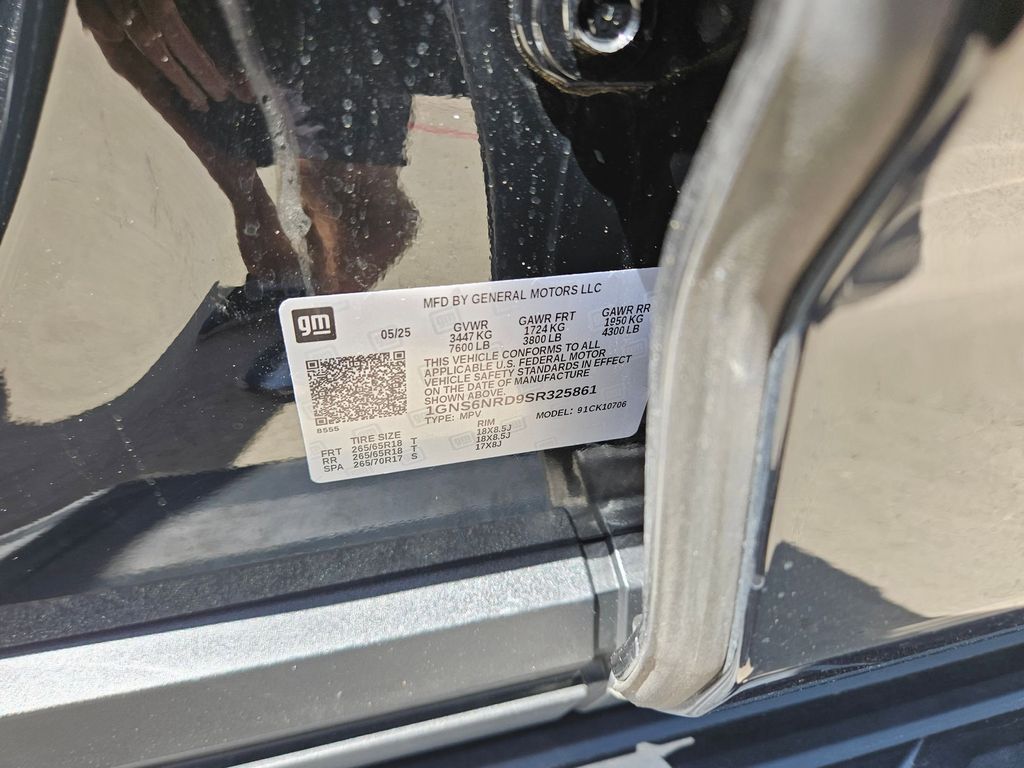 Thumbnail: 2025 Chevrolet Tahoe - 28