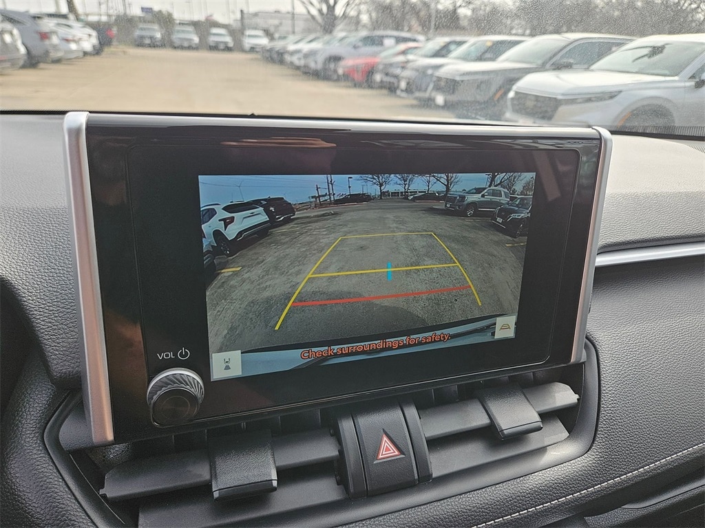 Thumbnail: 2025 Toyota RAV4 - 22