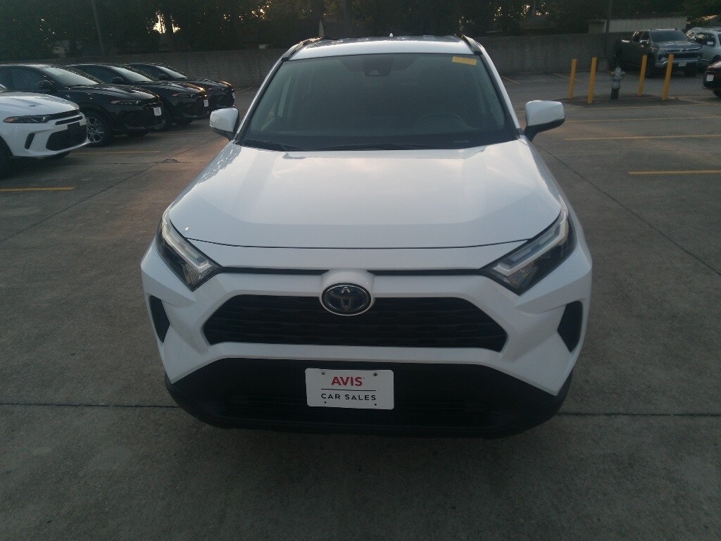 Thumbnail: 2024 Toyota RAV4 - 3