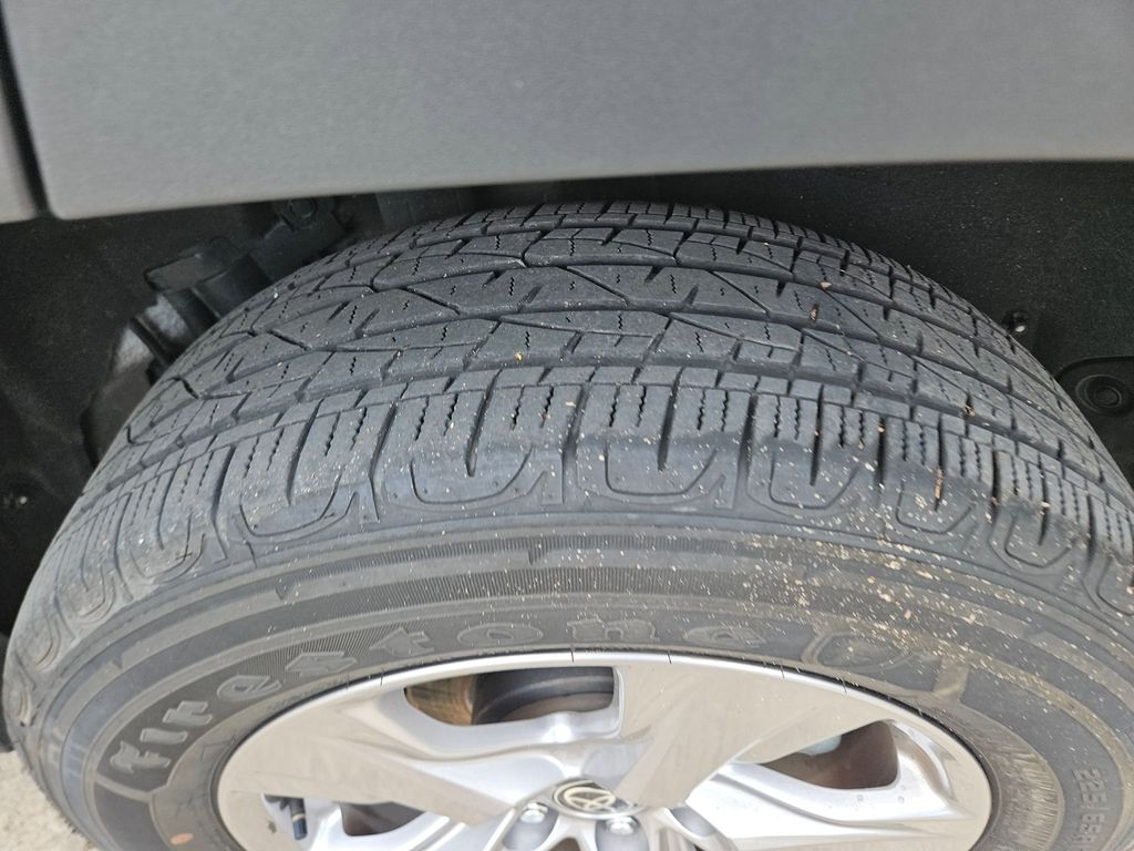 Thumbnail: 2025 Toyota RAV4 - 26