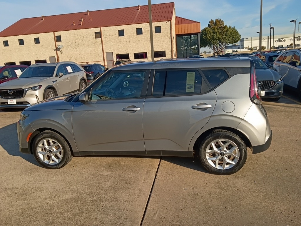 Thumbnail: 2024 Kia Soul - 4