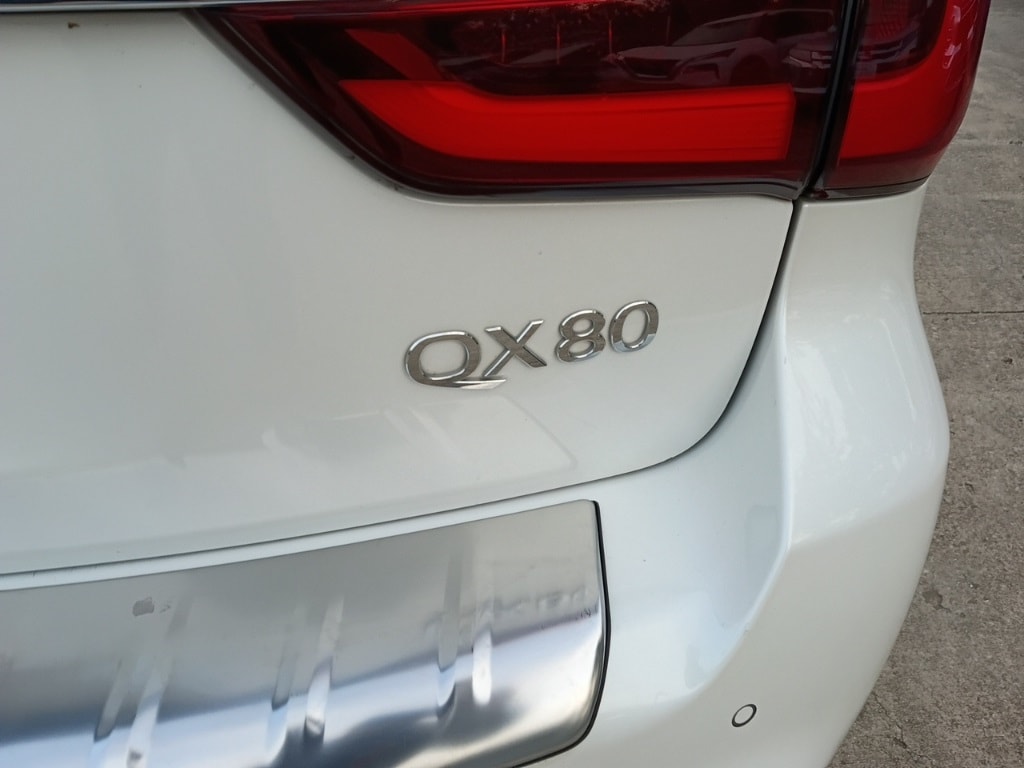 Thumbnail: 2023 INFINITI QX80 - 12