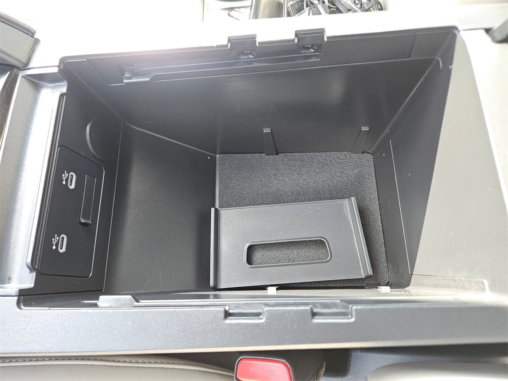 Thumbnail: 2025 Mazda Mazda3 - 28