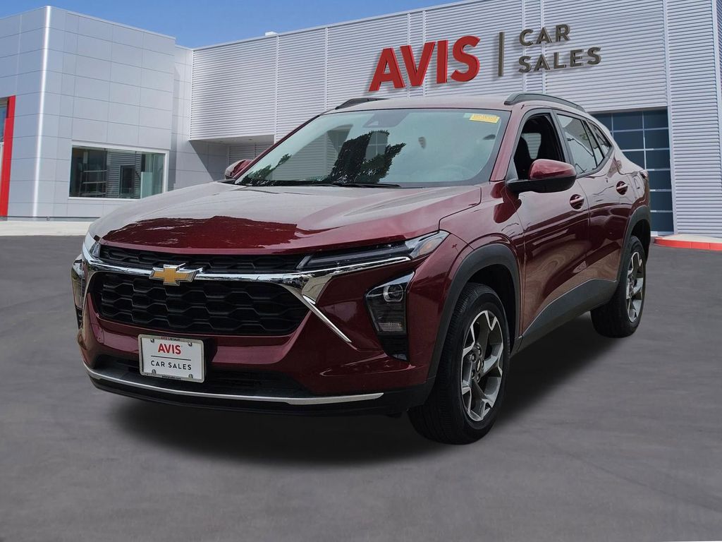 2025 Chevrolet Trax LT's photo