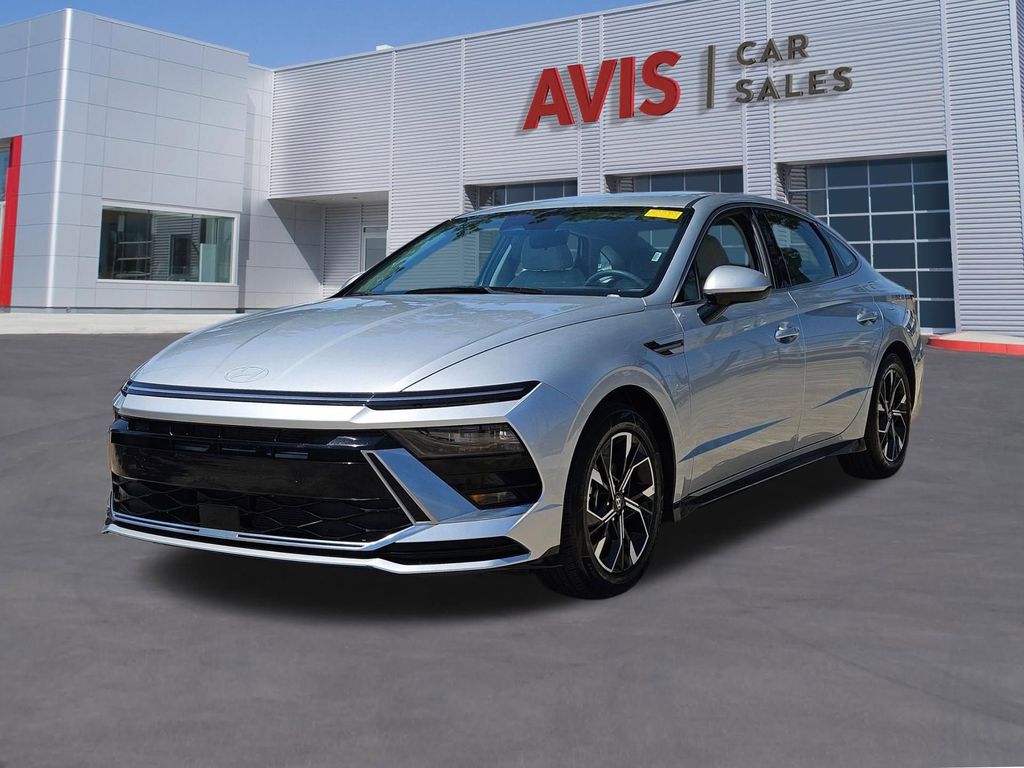 2025 Hyundai Sonata SEL's photo