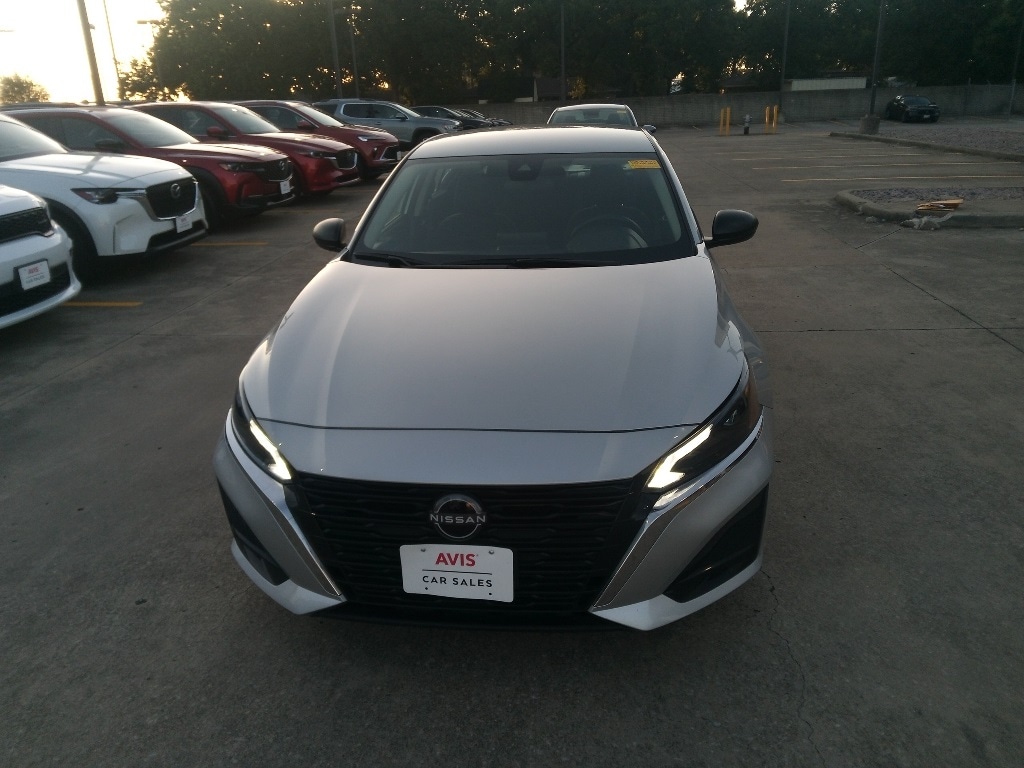 Thumbnail: 2024 Nissan Altima - 2