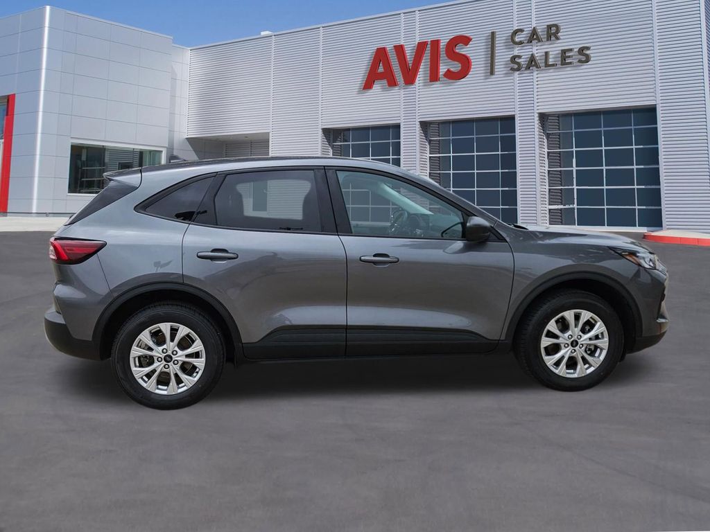 Thumbnail: 2025 Ford Escape - 7