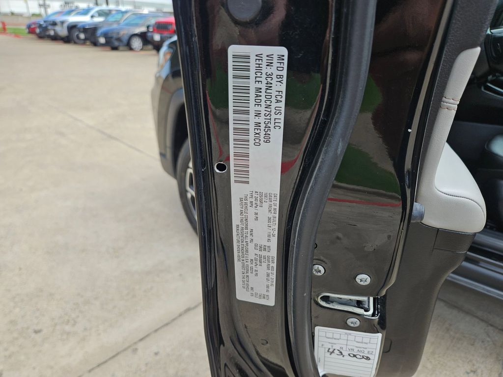 Thumbnail: 2025 Jeep Compass - 30