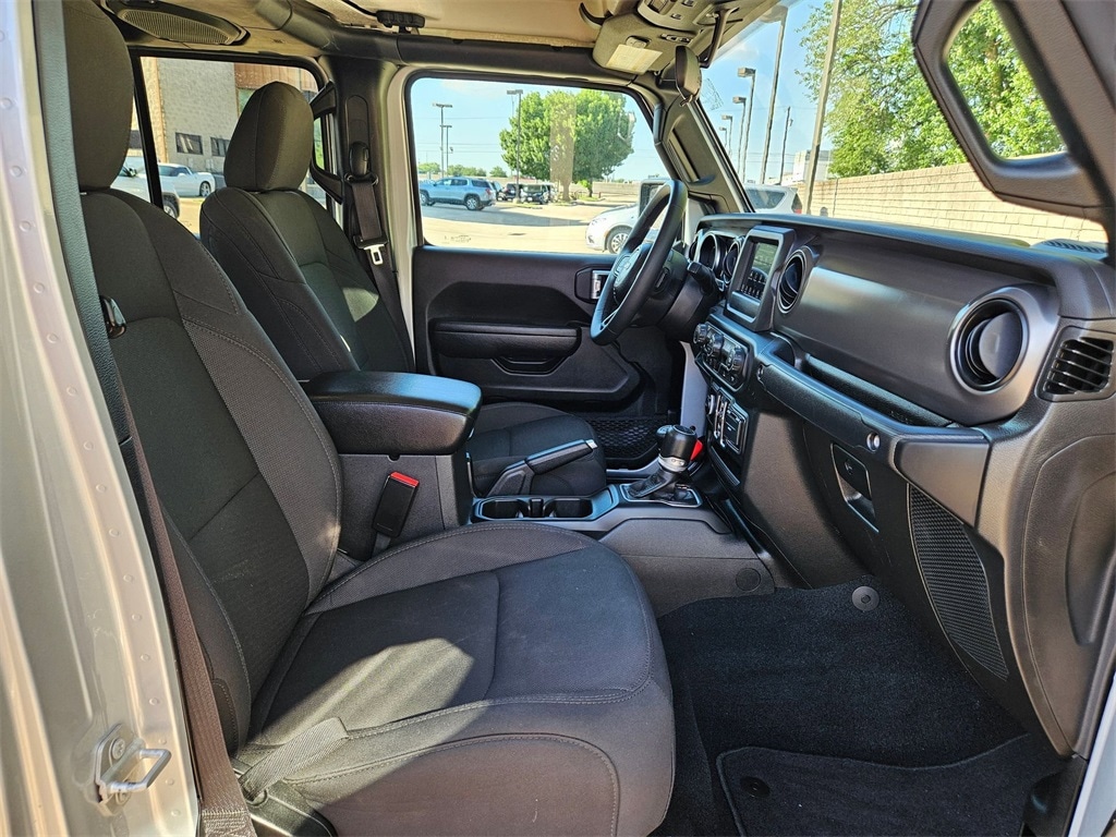 Thumbnail: 2023 Jeep Gladiator - 30