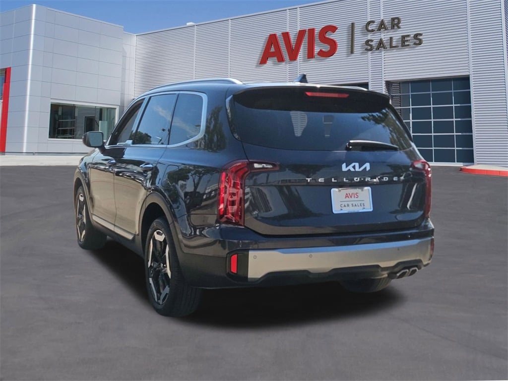 2025 Kia Telluride S photo 3