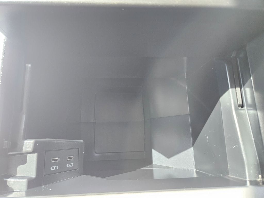 Thumbnail: 2025 Toyota Sienna - 30