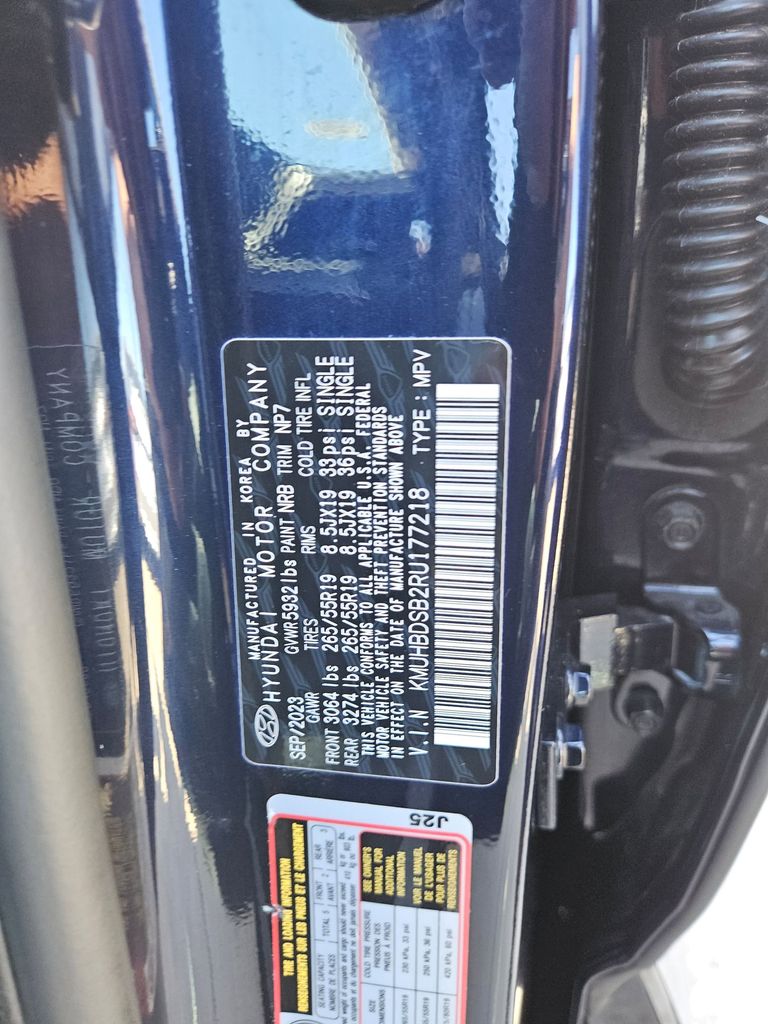 Thumbnail: 2024 Genesis GV80 - 28