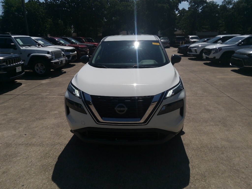 Thumbnail: 2023 Nissan Rogue - 2