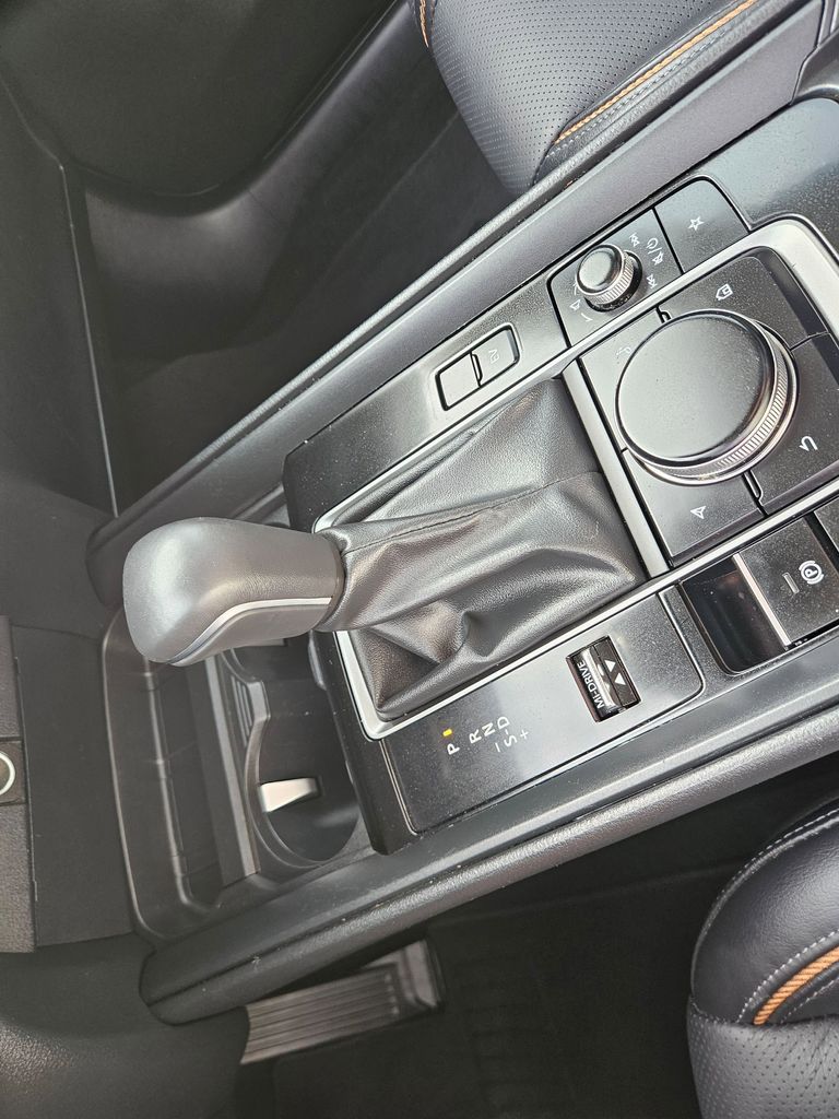 Thumbnail: 2025 Mazda CX-50 - 30