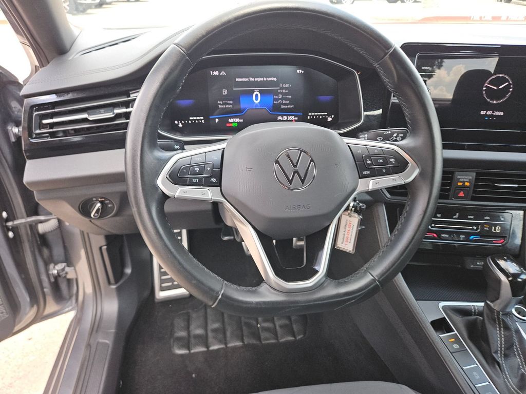 Thumbnail: 2025 Volkswagen Jetta - 18
