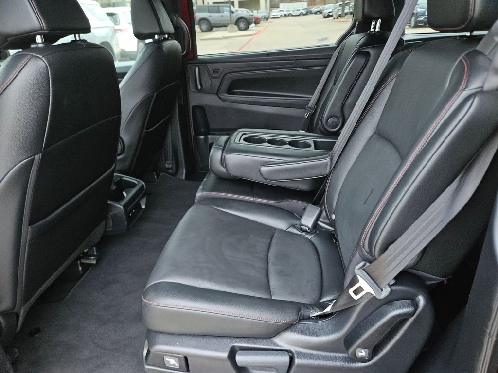 Thumbnail: 2025 Honda Odyssey - 28