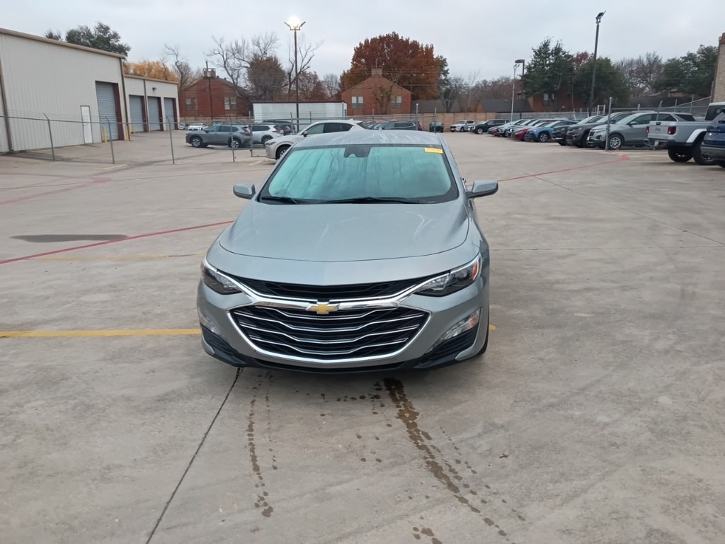 Thumbnail: 2024 Chevrolet Malibu - 5