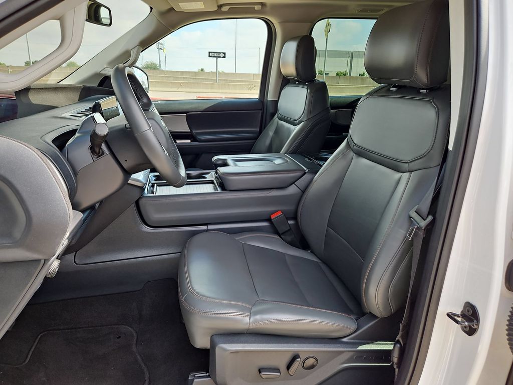 Thumbnail: 2025 Ford Expedition - 25