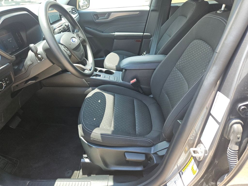 Thumbnail: 2025 Ford Escape - 14
