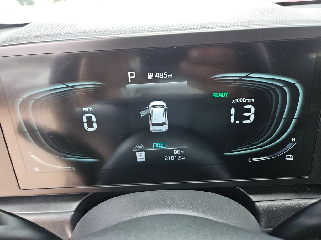 Thumbnail: 2025 Kia Niro - 19