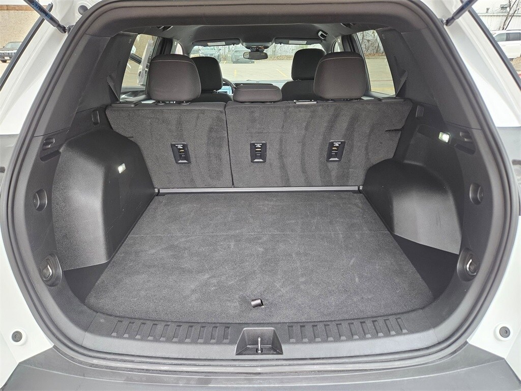 Thumbnail: 2025 Chevrolet Equinox - 24