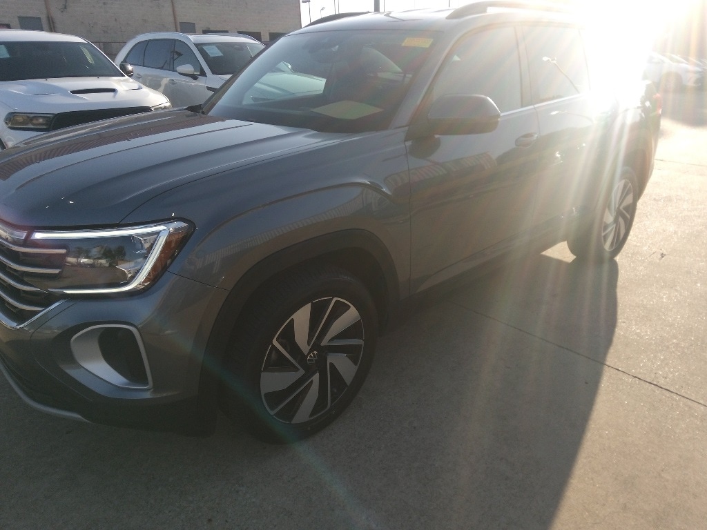 Thumbnail: 2024 Volkswagen Atlas - 1