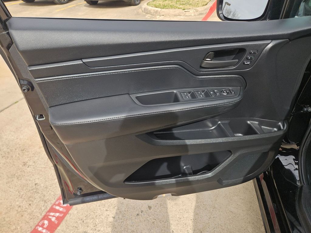 Thumbnail: 2025 Honda Odyssey - 14