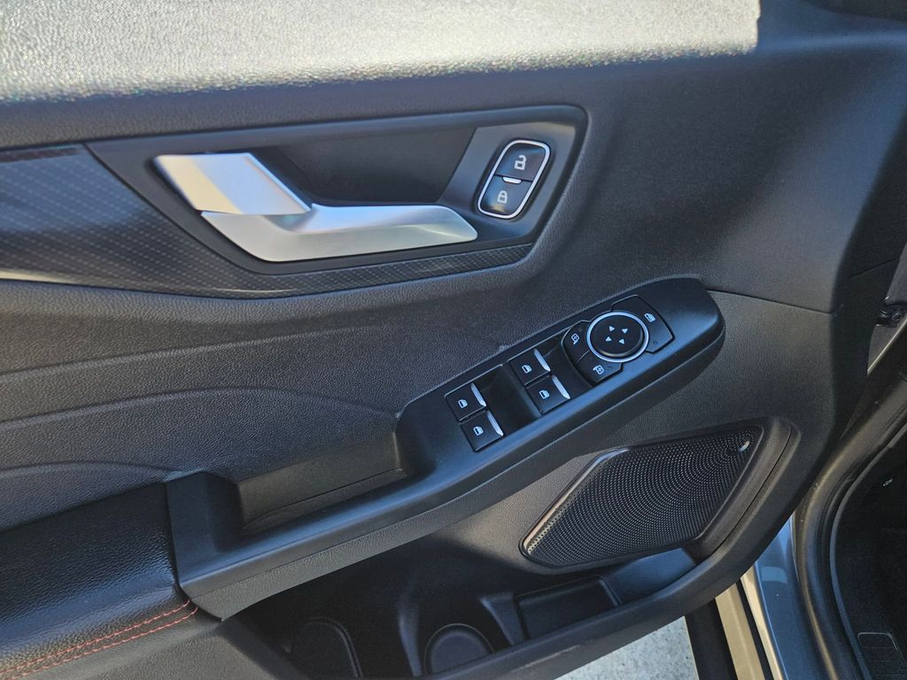 Thumbnail: 2024 Ford Escape - 15