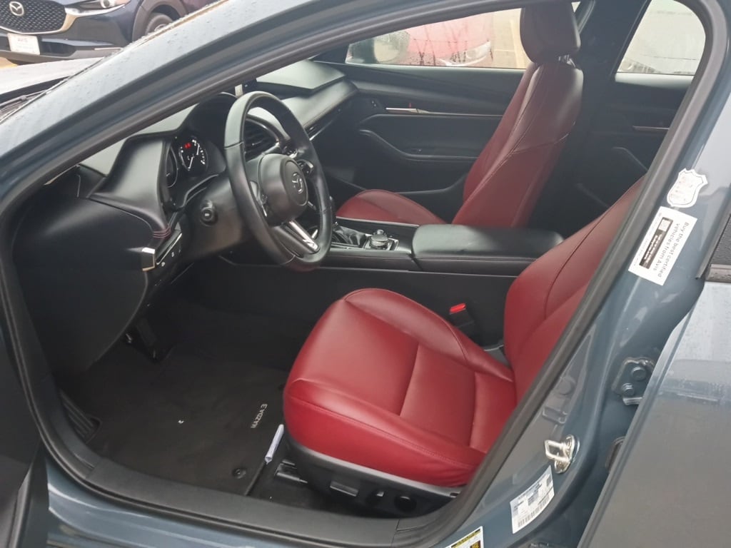 Thumbnail: 2025 Mazda Mazda3 - 3