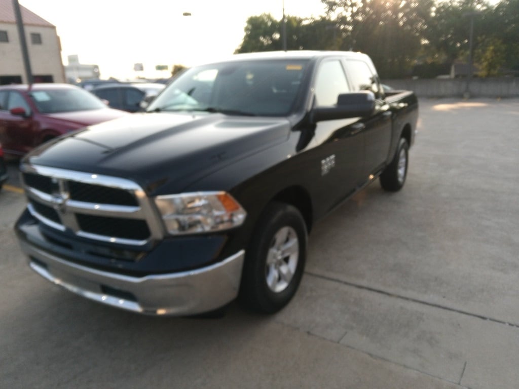 Thumbnail: 2023 RAM 1500 Classic - 1