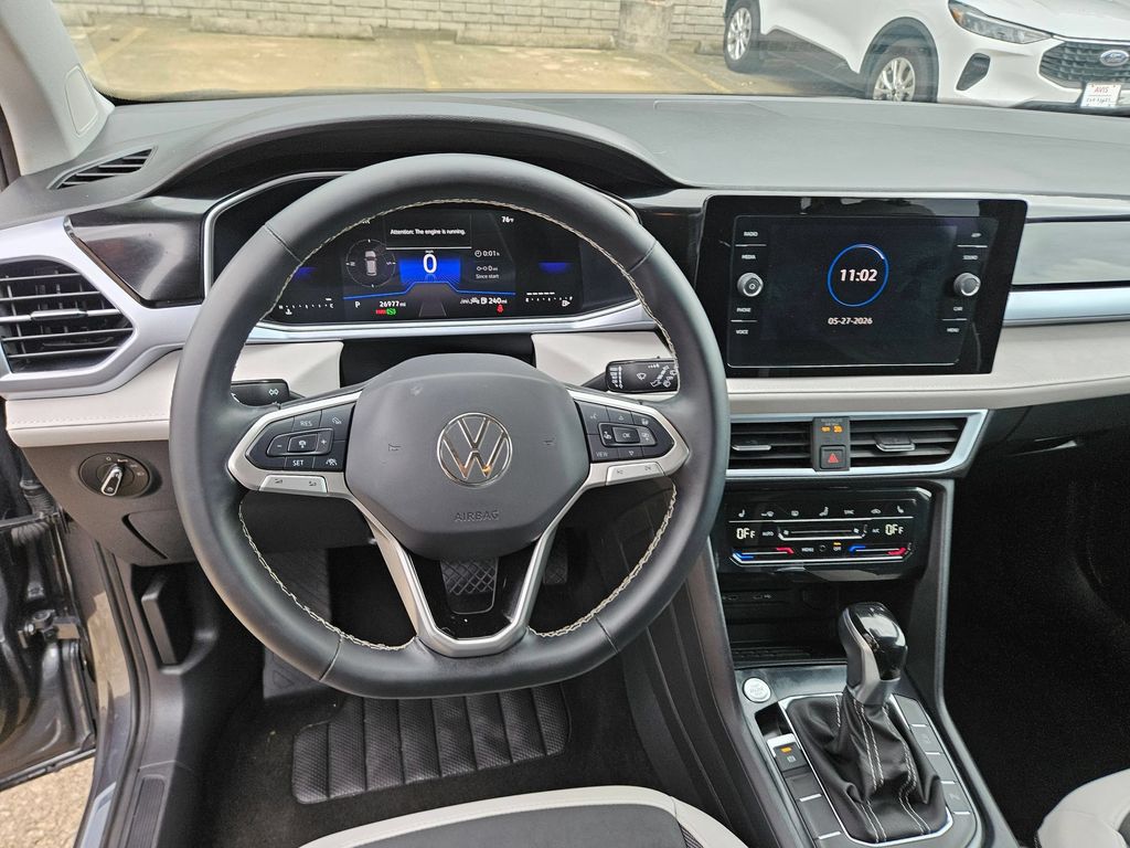 Thumbnail: 2025 Volkswagen Taos - 17