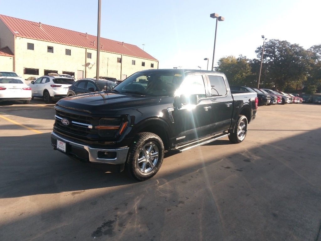 2025 Ford F-150 XLT's photo