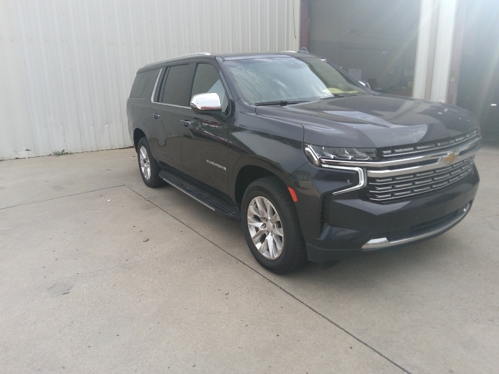 Thumbnail: 2023 Chevrolet Suburban - 8