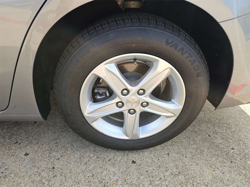 Thumbnail: 2024 Chevrolet Malibu - 28