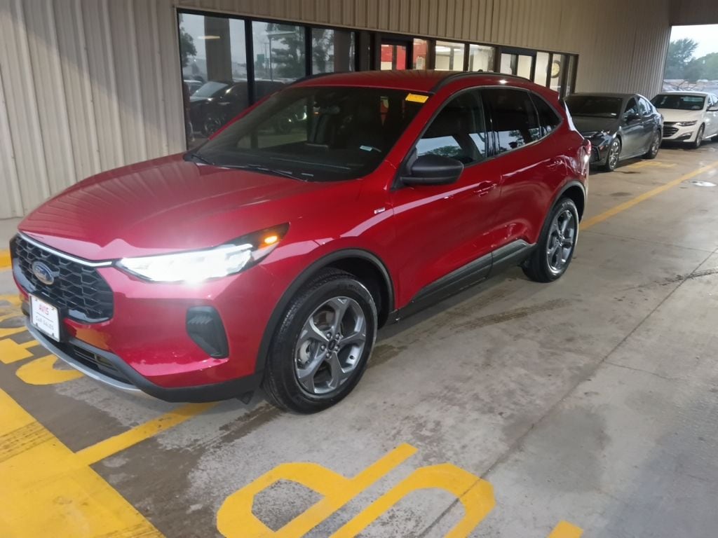 Thumbnail: 2025 Ford Escape - 1