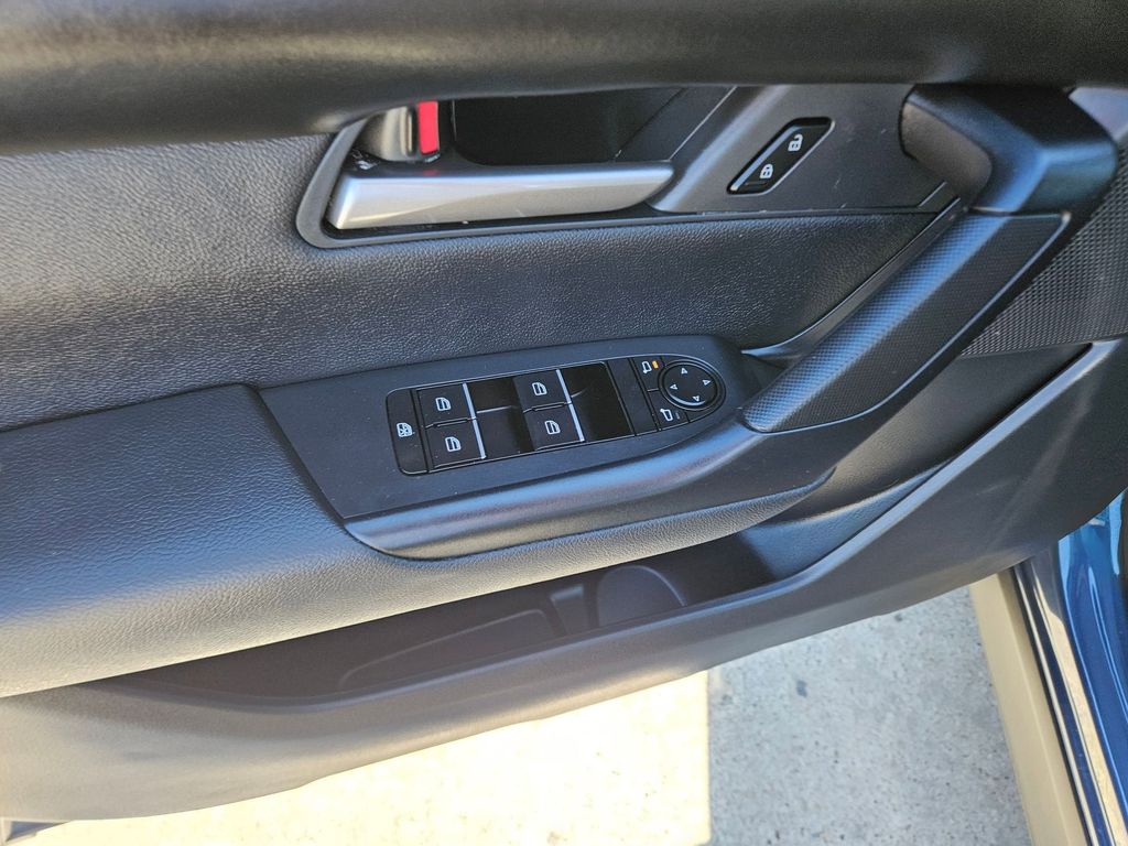 Thumbnail: 2025 Mazda CX-50 - 15