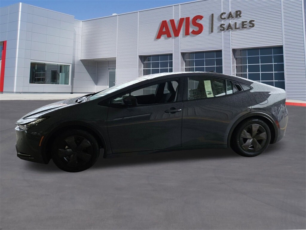 2025 Toyota Prius Limited photo 2